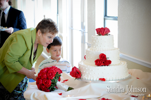 Best Royal Crest Room Wedding photographer - Sandra Johnson (SJFoto.com)